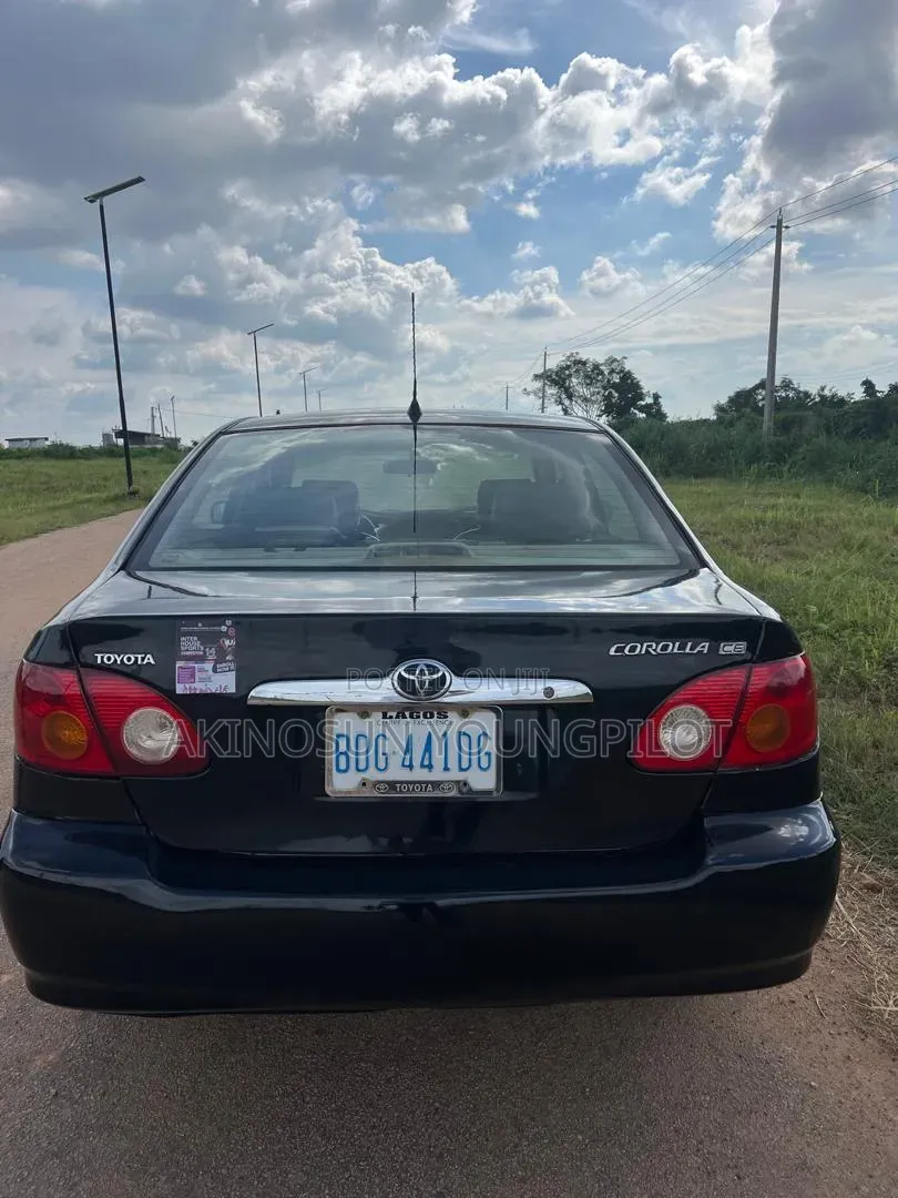 Toyota Corolla 2003 Black