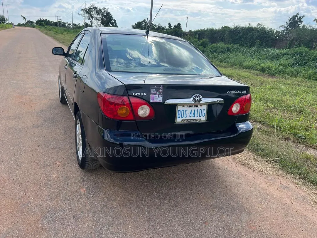 Toyota Corolla 2003 Black