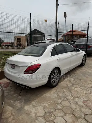 Mercedes-Benz C300 2018 White