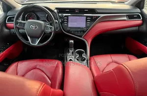 Toyota Camry XSE FWD (2.5L 4cyl 8AM) 2018 Black