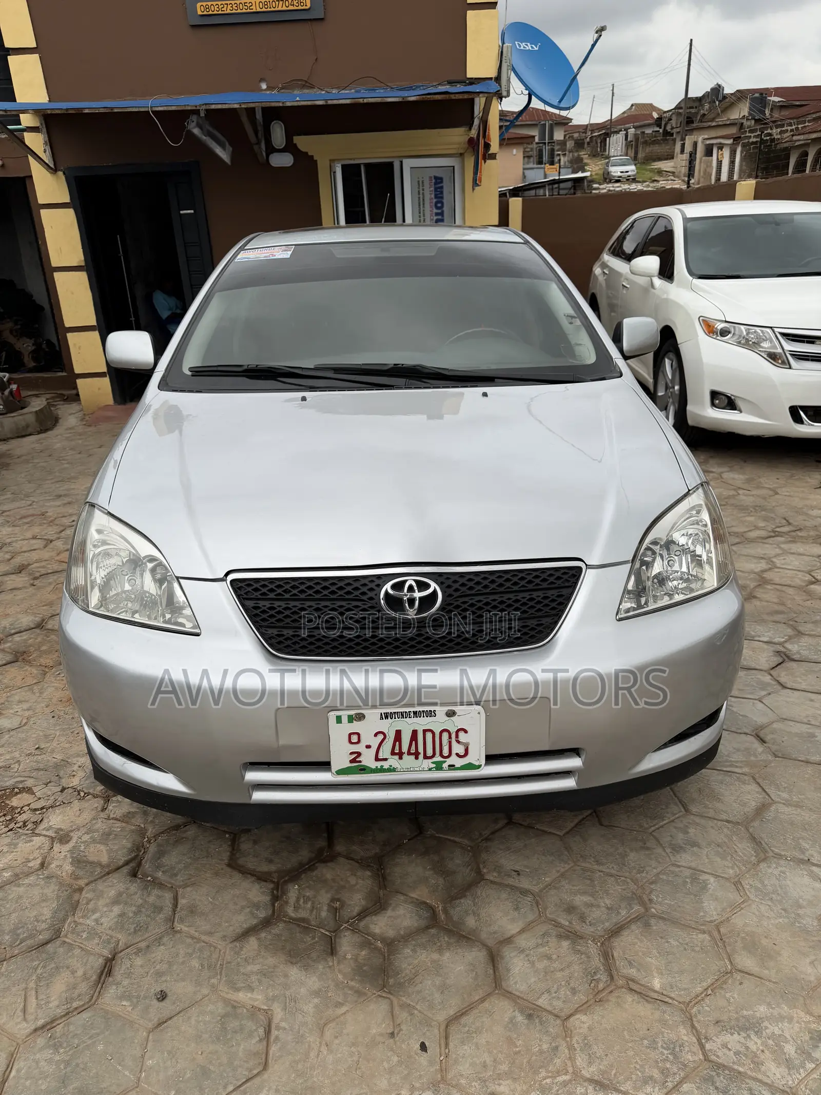 Toyota Corolla 2010 Silver