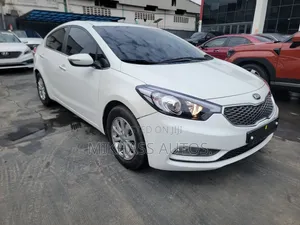 Kia Cerato 2013 White