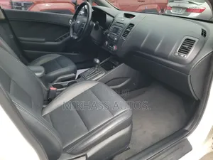 Kia Cerato 2013 White
