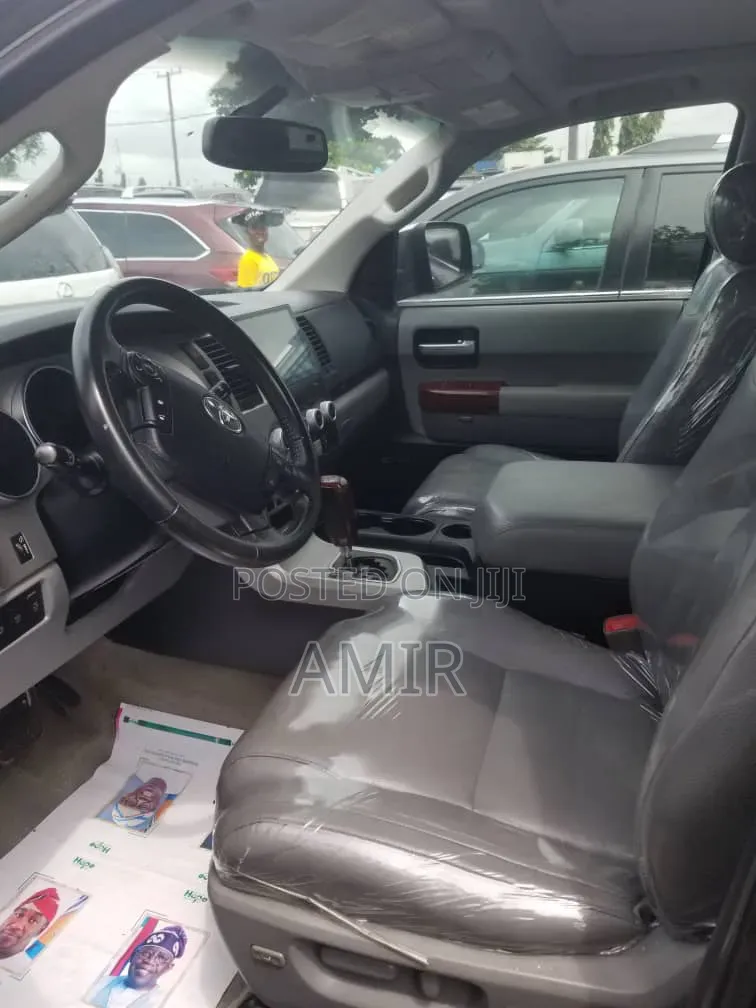 Toyota Sequoia 2017 Black