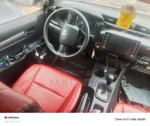 Toyota Hilux 2023 Black