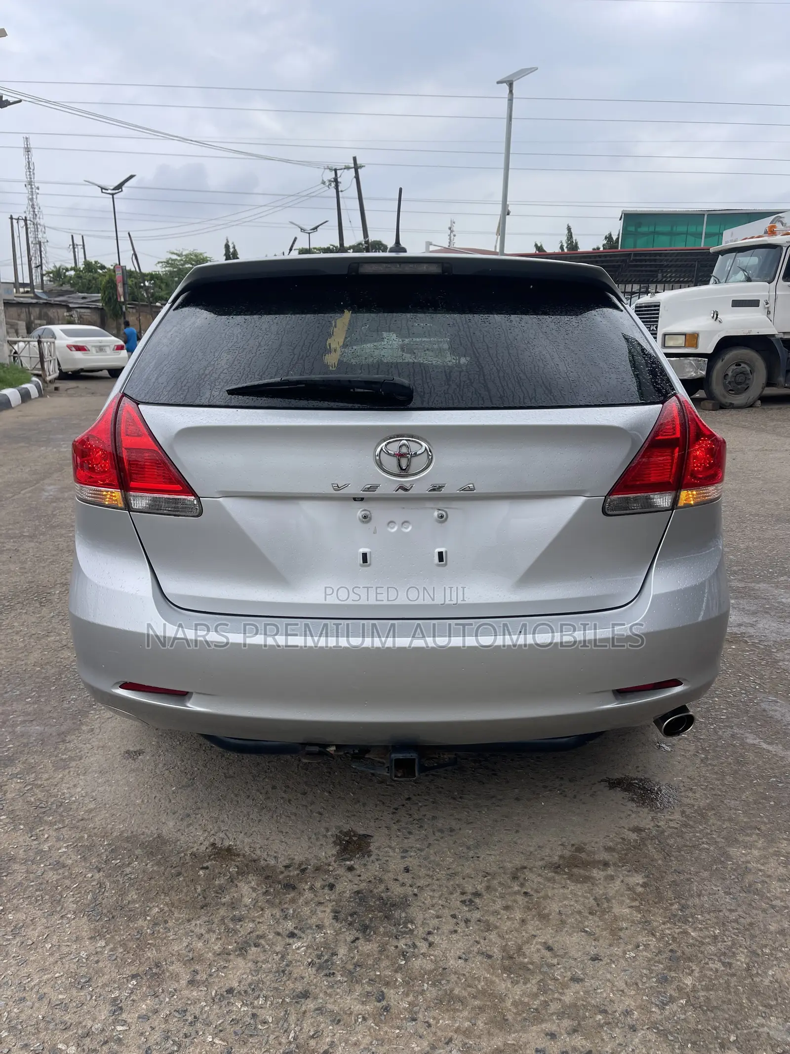 Toyota Venza XLE 2010 Silver