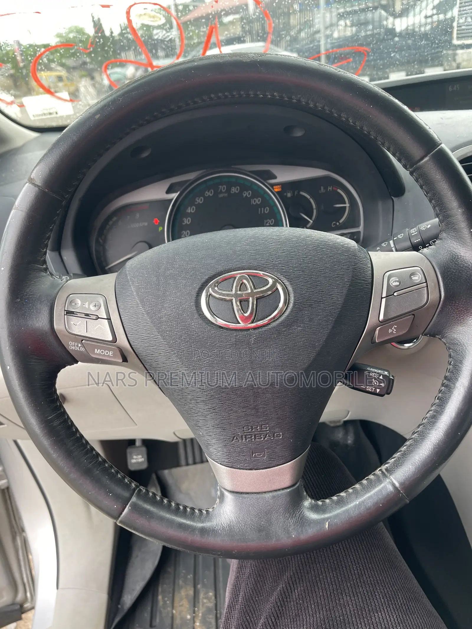 Toyota Venza XLE 2010 Silver
