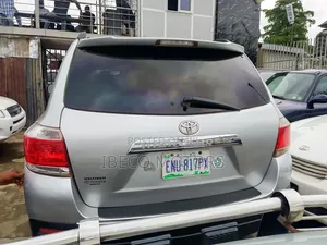 Toyota Highlander Limited 2011 Silver