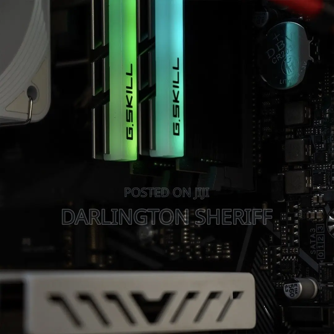 Desktop Computer Gigabyte 32GB AMD Ryzen 7 SSD 4T