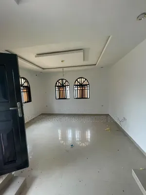 3bdrm Block of Flats in Topstone Properties, Uyo for rent