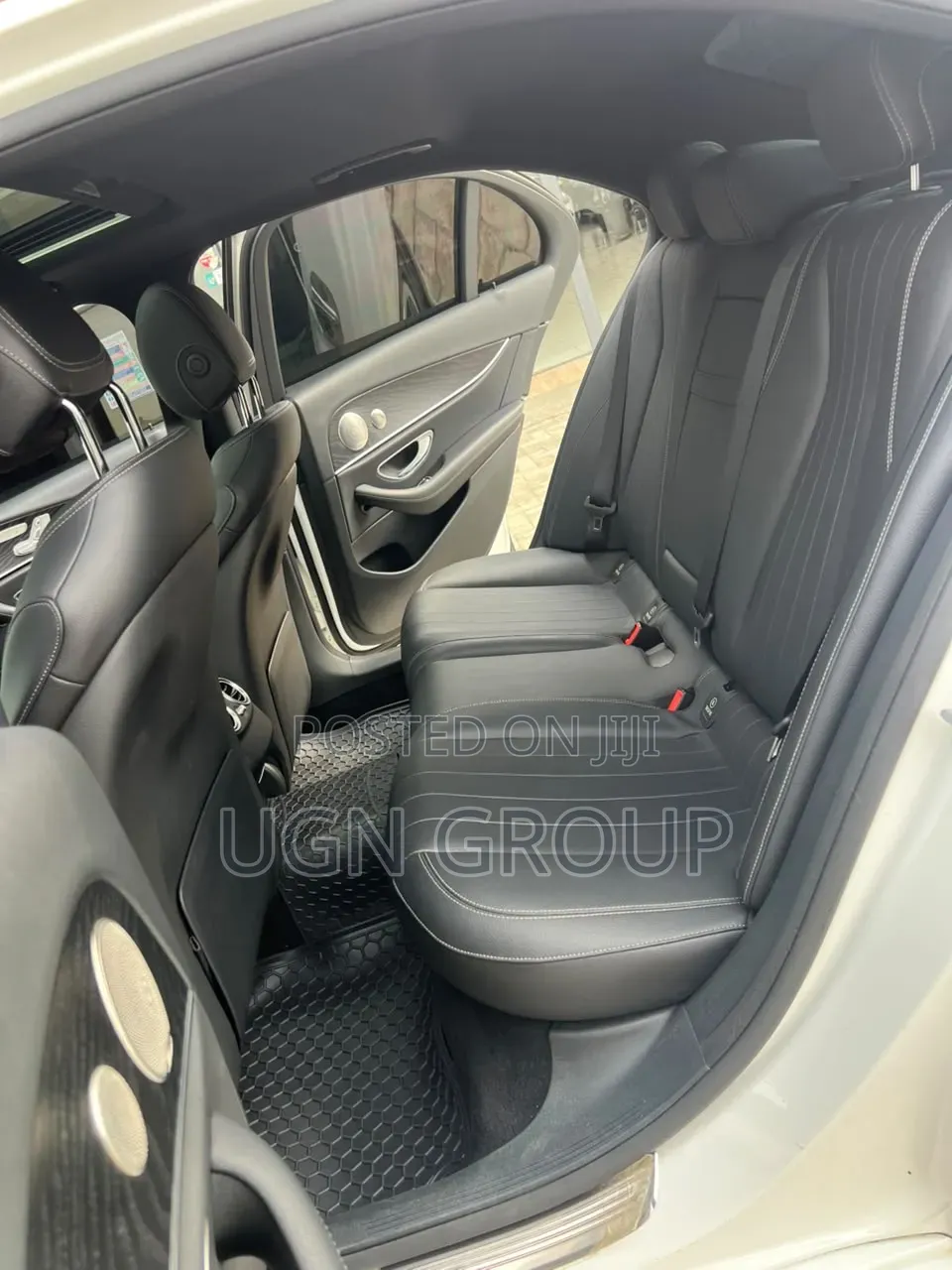 Mercedes-Benz E350 2022 White