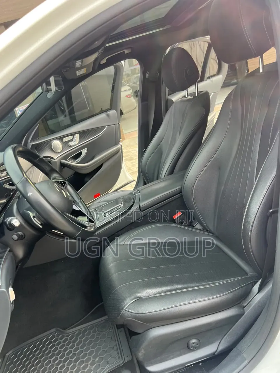 Mercedes-Benz E350 2022 White