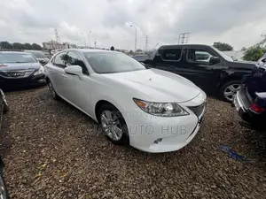 Lexus ES 350 FWD 2014 White