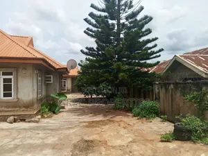 1bdrm Room & Parlour in Akure for rent