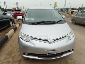 Toyota Previa 2012
