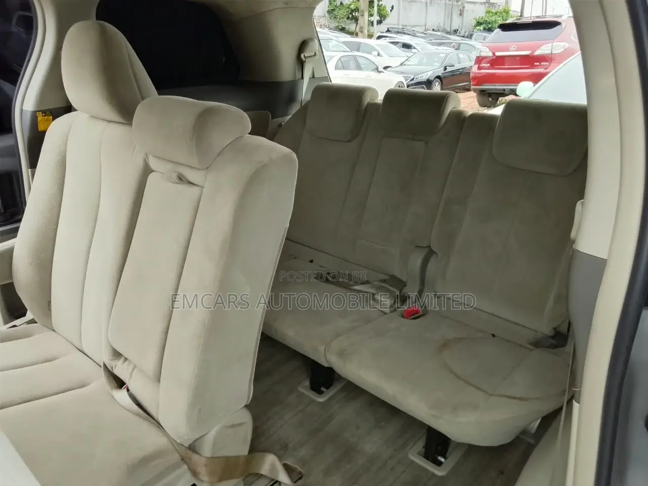 Toyota Previa 2012
