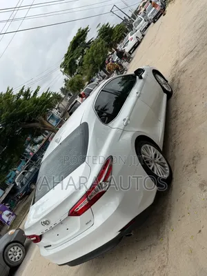 Toyota Camry 2020 White