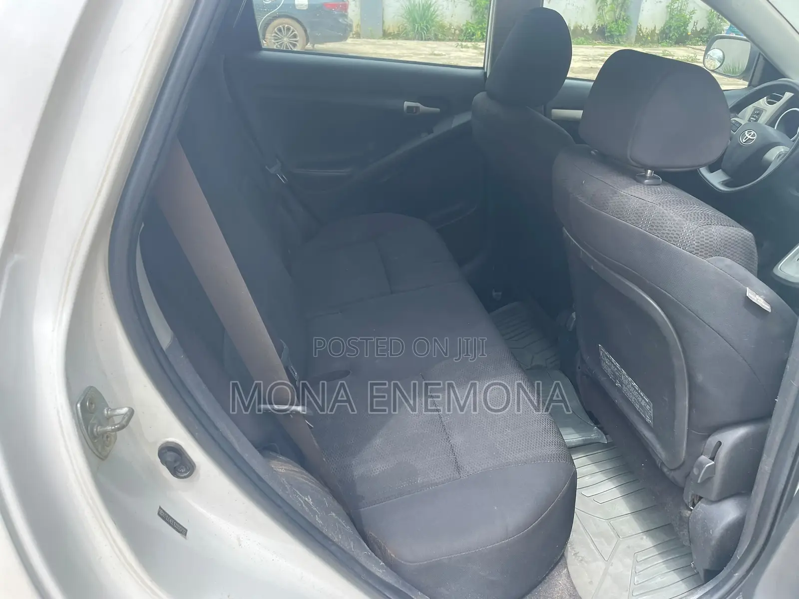 Toyota Matrix 2011 White