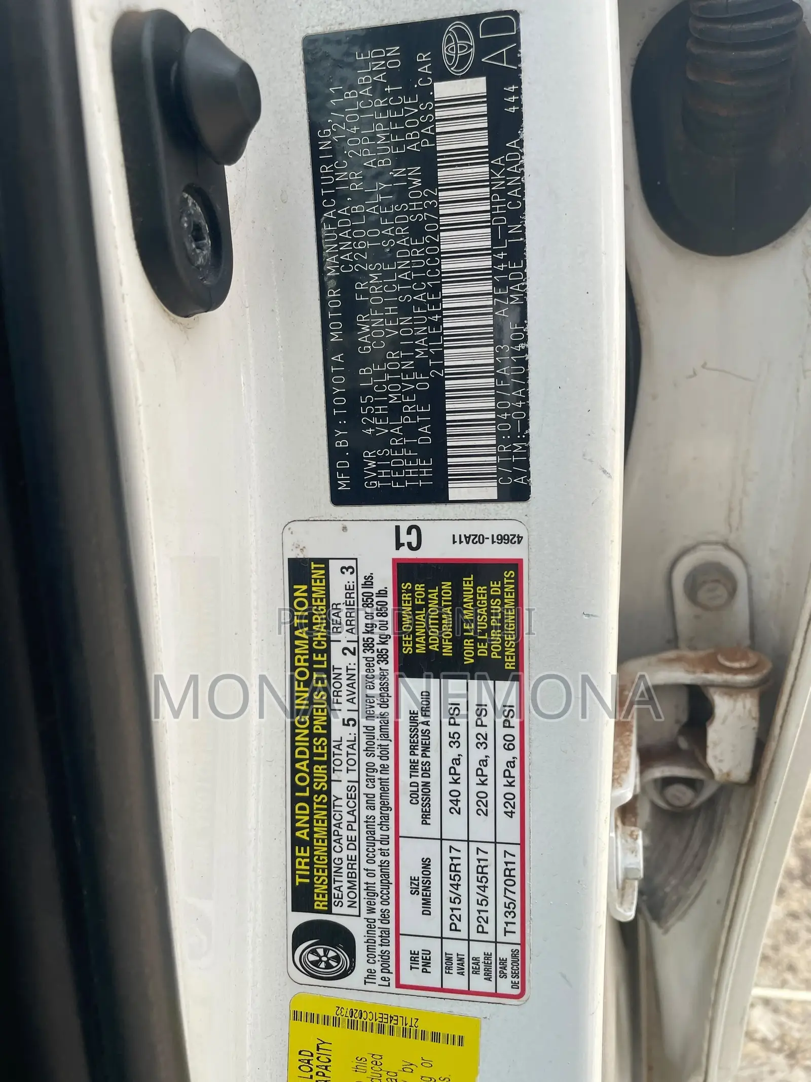 Toyota Matrix 2011 White