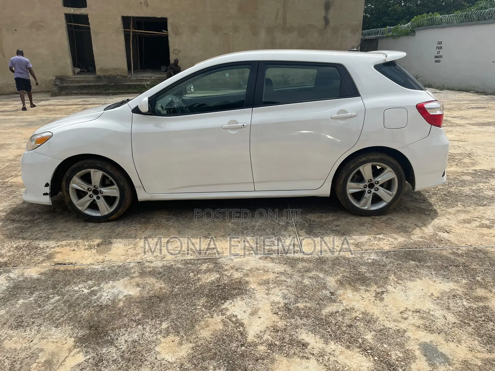Toyota Matrix 2011 White