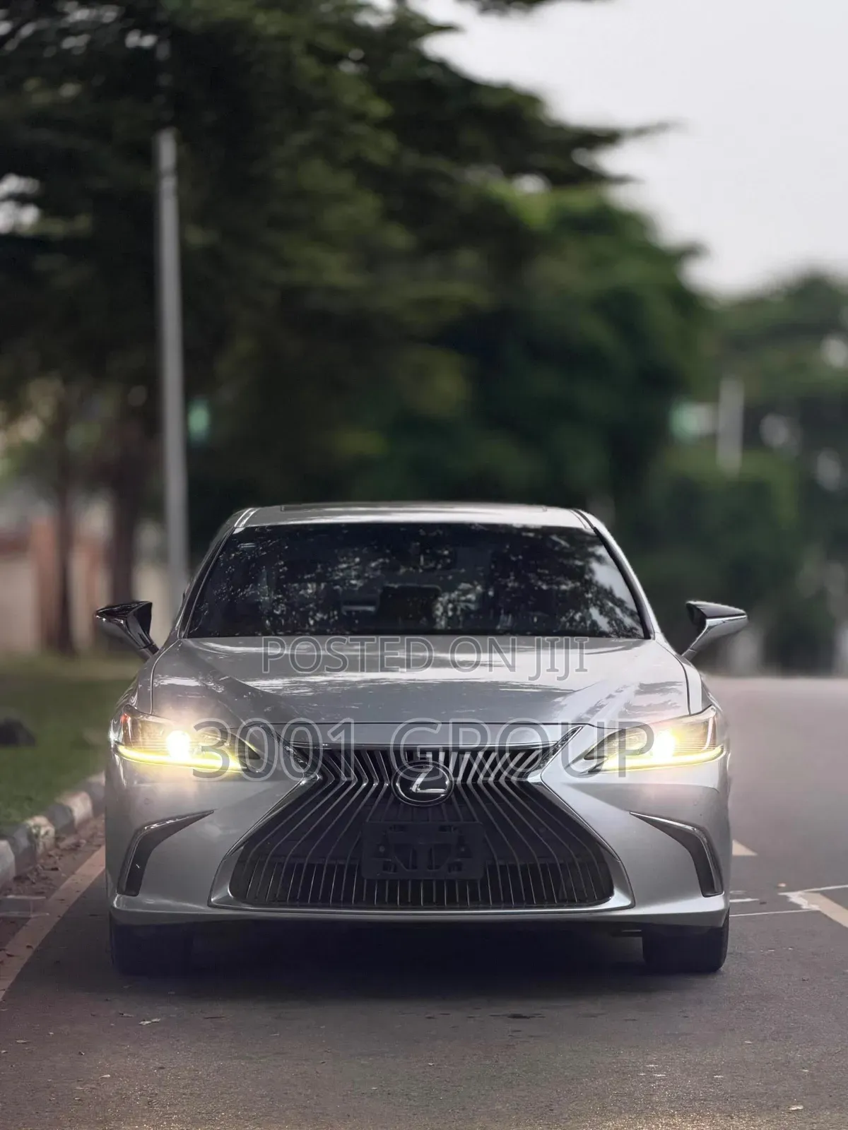Lexus ES 2020 Silver