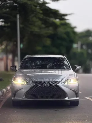 Lexus ES 2020 Silver