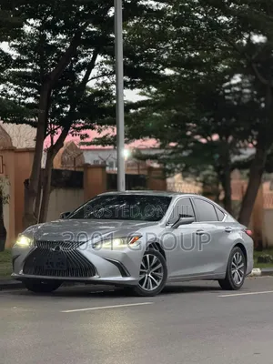 Lexus ES 2020 Silver