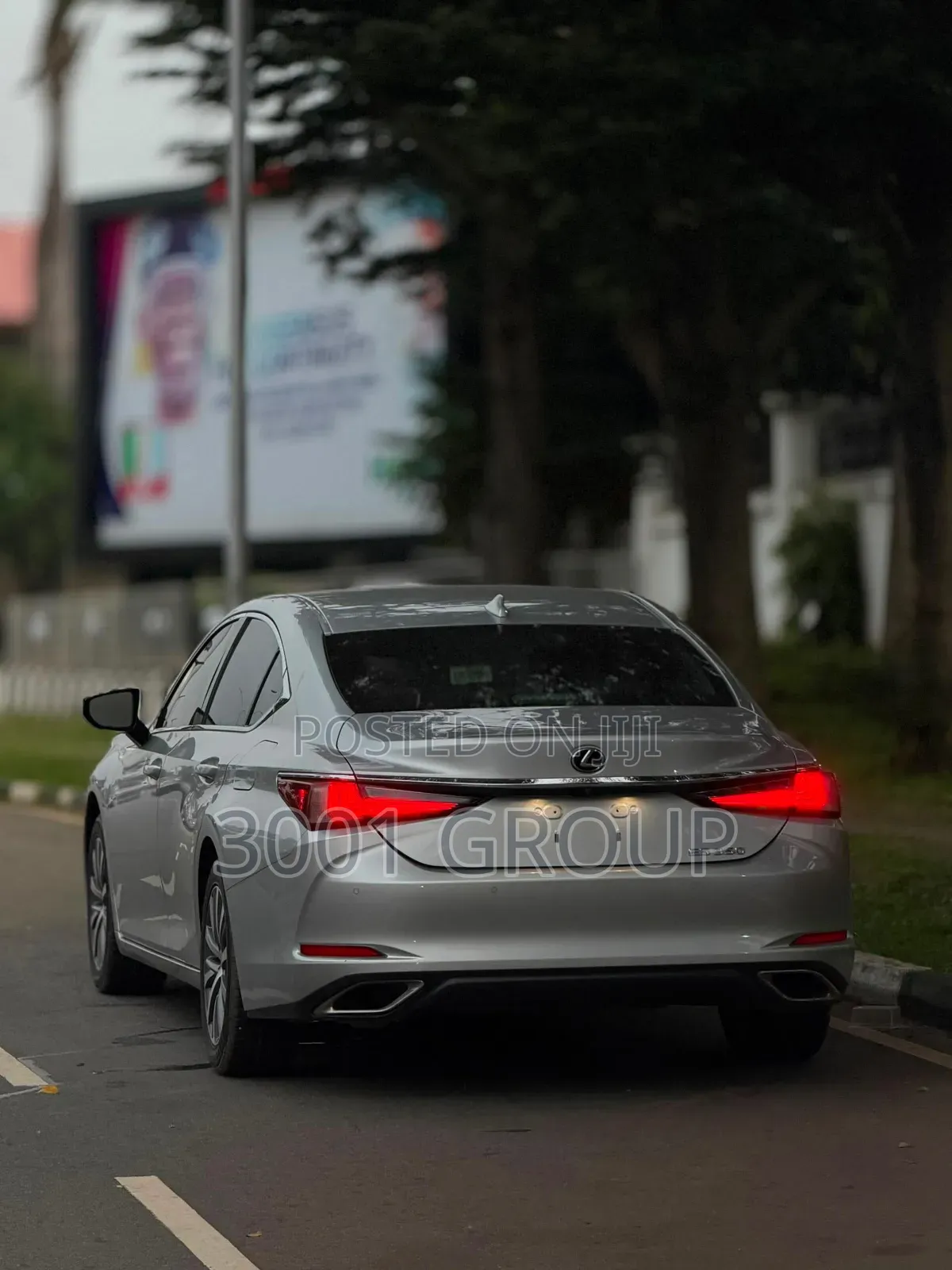 Lexus ES 2020 Silver