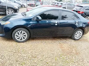 Toyota Corolla 2018 Blue
