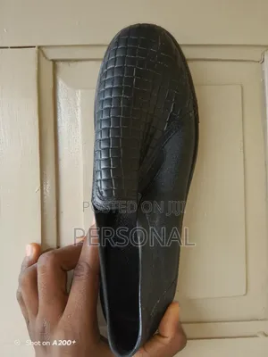 Men's Black Slip-on Shoes – Fairly Used