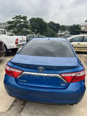 Toyota Camry SE 4dr Sedan (2.5L 4cyl 6A) 2017 Blue