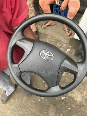 Steering Wheel Hilux 2012 / 2013 / 2014 / 2015 Available