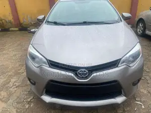 Toyota Corolla 2015