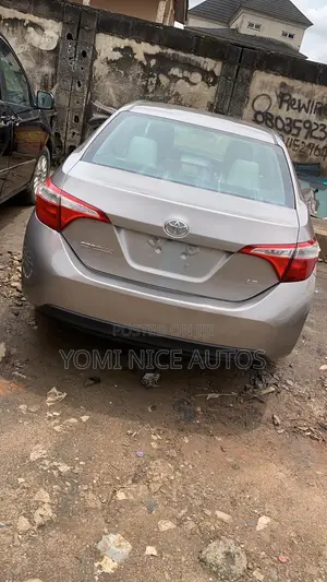 Toyota Corolla 2015
