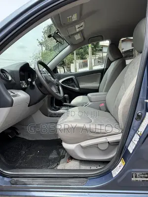 Toyota RAV4 3.5 4x4 2010 Blue