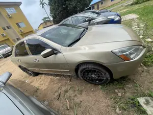 Honda Accord 2.4 2003 Gold