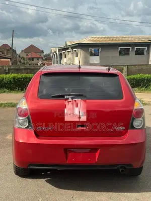 Toyota Yaris Base Hatchback 3dr 2010 Red