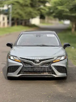 Toyota Camry XSE V6 2023 Silver