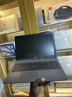 Laptop HP 255 G6 8GB AMD A6 SSD 256GB