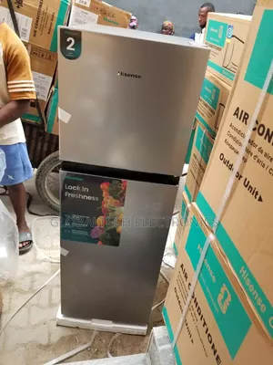 Hisense Top Freezer Refrigerator 154L (200DR)