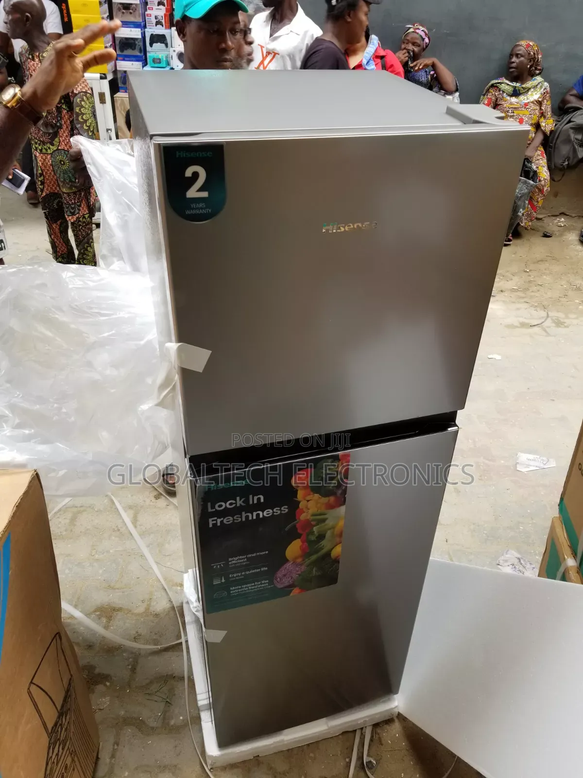 Hisense Top Freezer Refrigerator 154L (200DR)