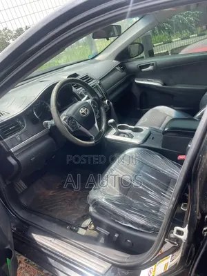 Toyota Camry SE 4dr Sedan (2.5L 4cyl 6A) 2013 Black