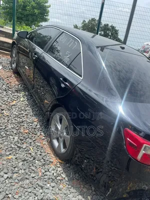 Toyota Camry SE 4dr Sedan (2.5L 4cyl 6A) 2013 Black