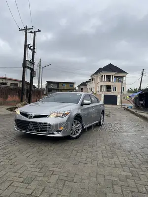 Toyota Avalon XLE Sedar FWD (3.5L 6cyl 6A) 2013 Silver
