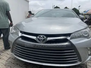 Toyota Camry 2015 Silver