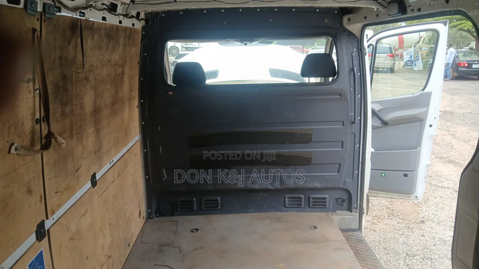 Mercedes-Benz Sprinter 2012 White
