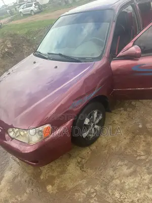 Toyota Corolla 2000