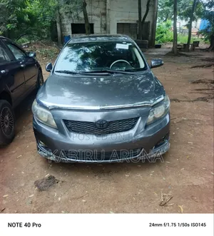Toyota Corolla 2010 Gray