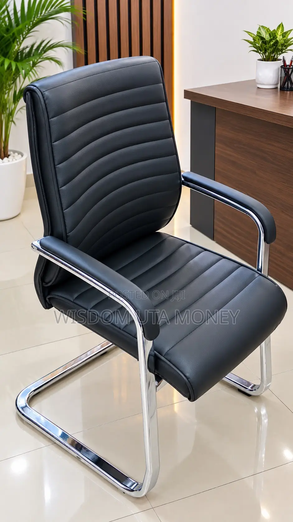 Luxury Executive Visitor Chair With Chrome Cantilever Frame.