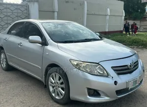 Toyota Corolla 2010 Silver
